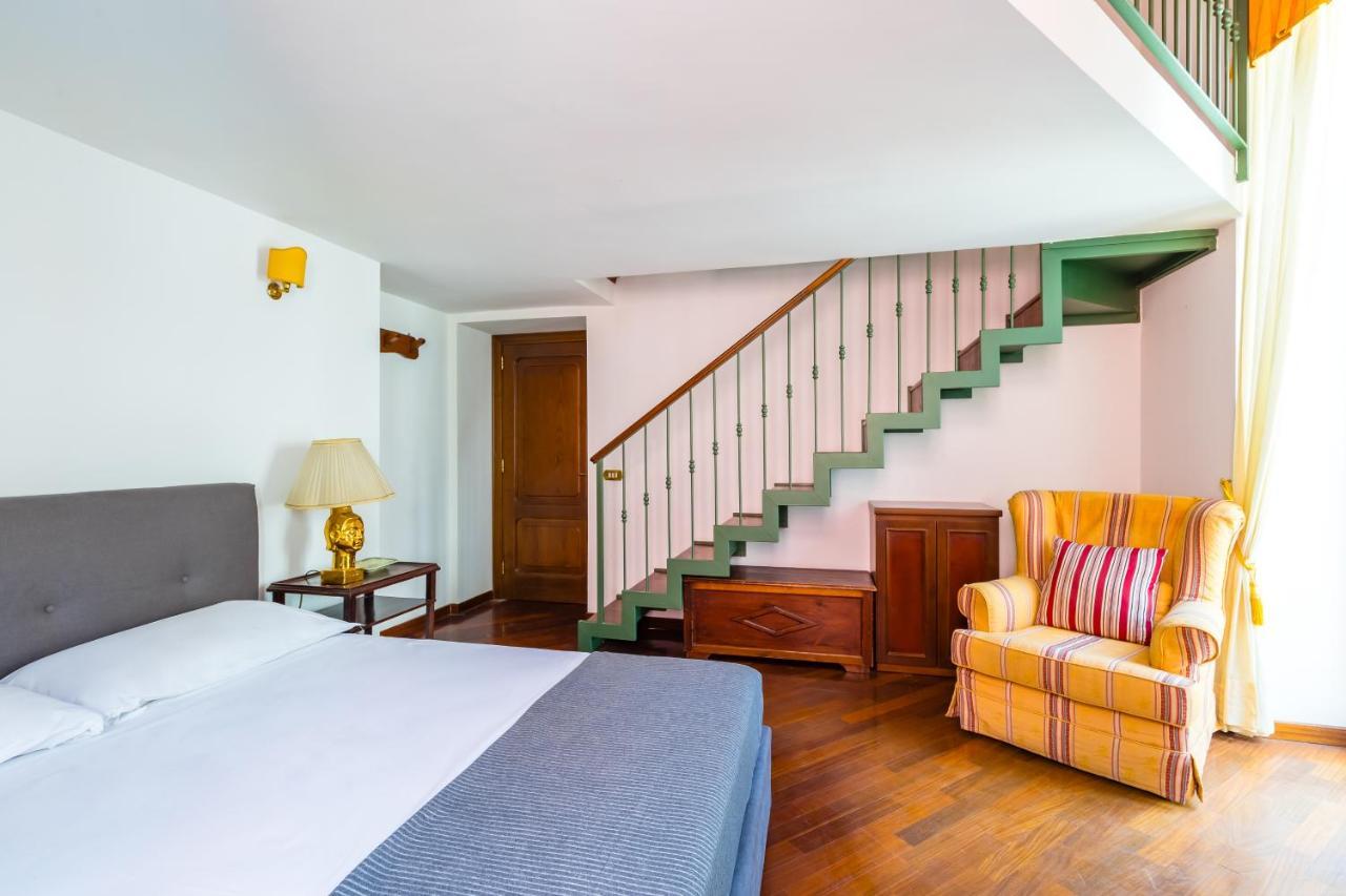 Grand Classic Apartment At San Martino By Napoliapartments Eksteriør billede