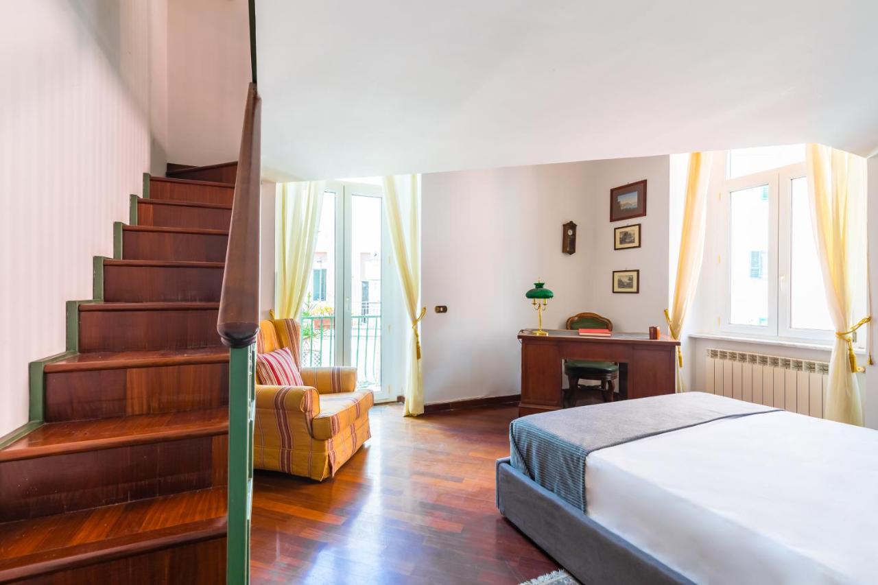 Grand Classic Apartment At San Martino By Napoliapartments Eksteriør billede
