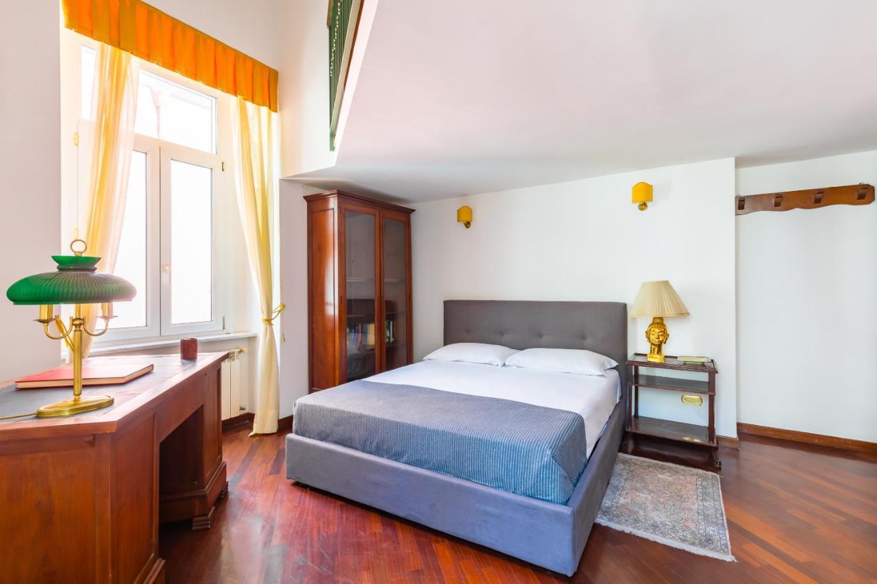 Grand Classic Apartment At San Martino By Napoliapartments Eksteriør billede