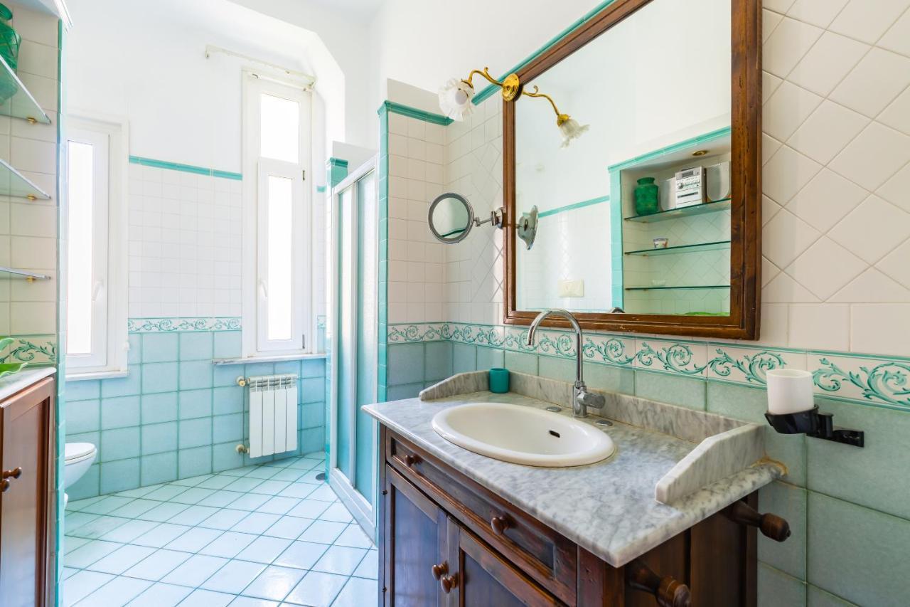 Grand Classic Apartment At San Martino By Napoliapartments Eksteriør billede