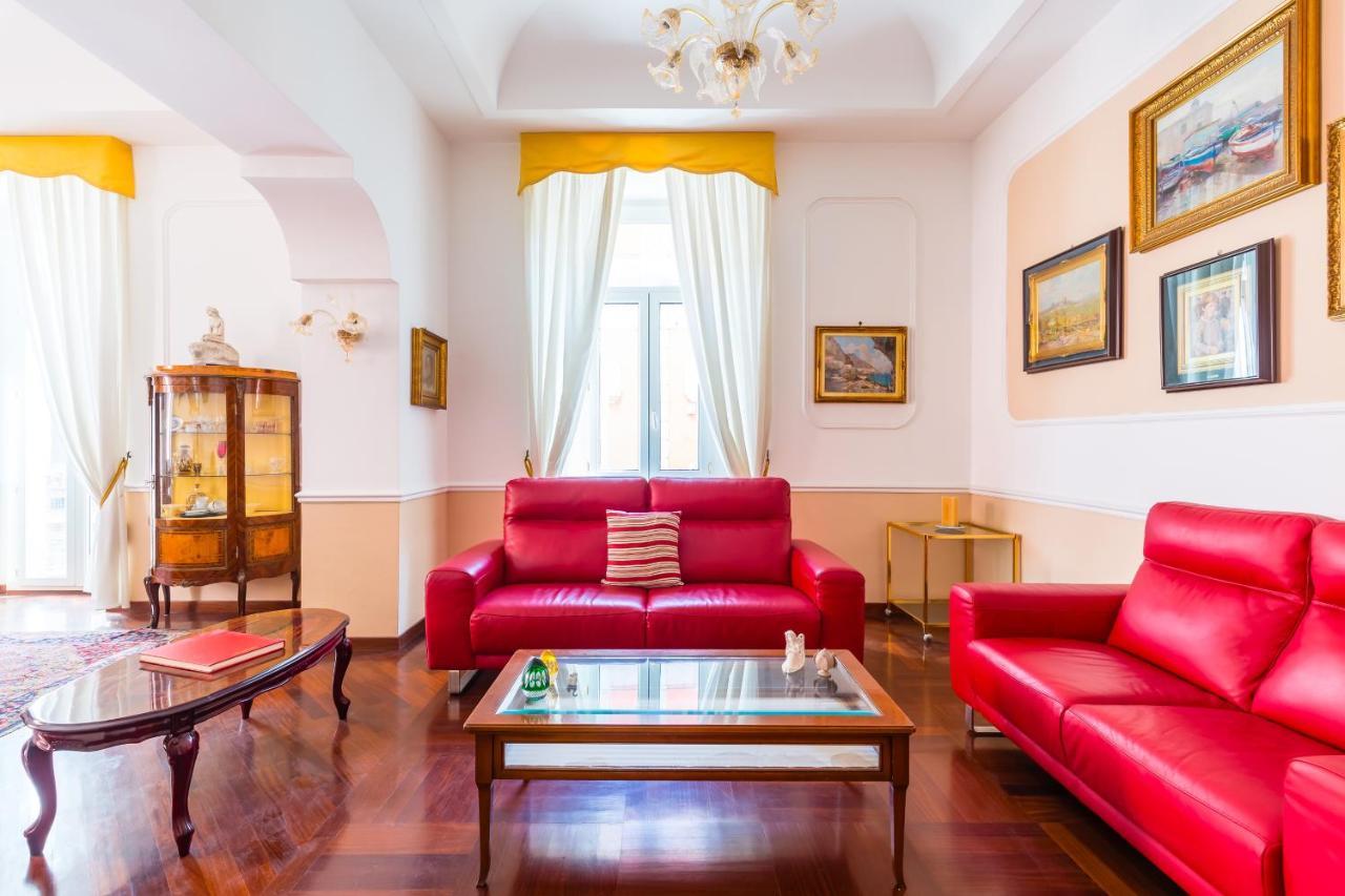 Grand Classic Apartment At San Martino By Napoliapartments Eksteriør billede