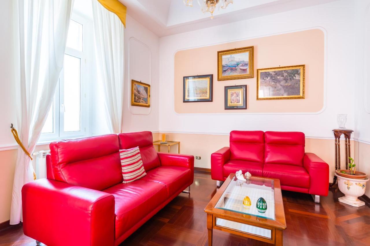 Grand Classic Apartment At San Martino By Napoliapartments Eksteriør billede